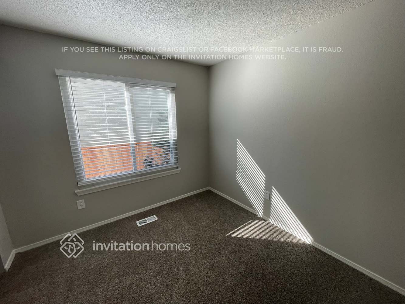 Building Photo - 9453 Cobblecrest Dr