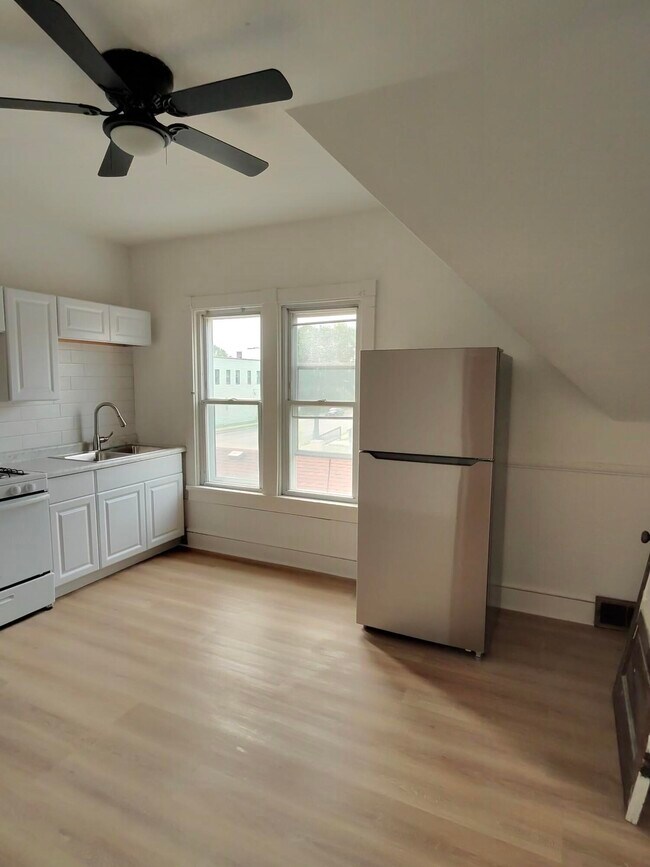 Building Photo - 3805 N 20th St