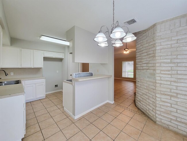 Building Photo - 22714 Paradise Gate Dr