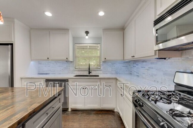 Building Photo - 9580 Magnolia Rd