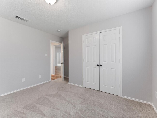 Building Photo - 3025 Morning Dove Ln