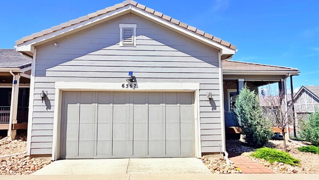 Building Photo - FANTASTIC 2019 4 Bed 3.5 Bath Ranch with over 3,000 finished SqFt in the Castlewood Neighborhood ...
