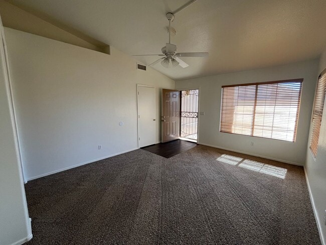 Building Photo - 4 Weeks of Free Rent! - Three bedroom Sing...