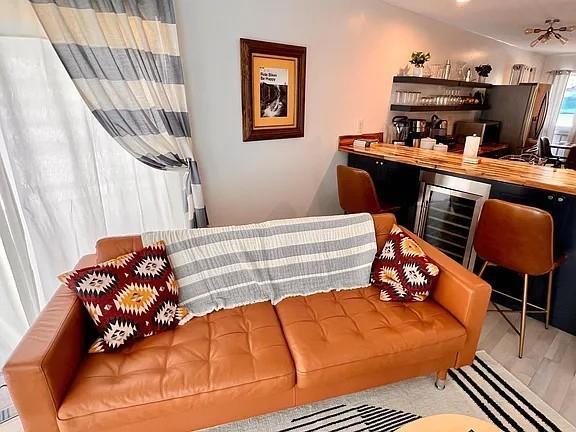 Building Photo - 4 Ulverston Dr