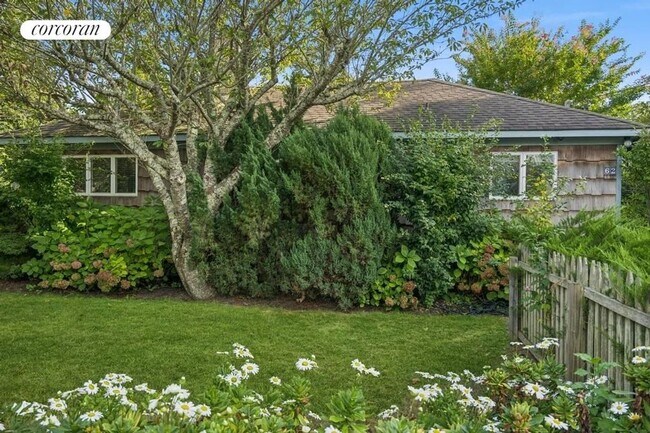 Building Photo - 62 Middle Pond Rd