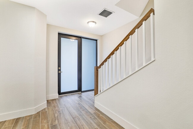 Building Photo - 395 Bella Sol Way