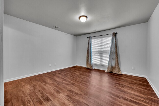 Building Photo - 6909 2nd Ave S