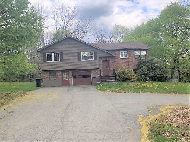 Building Photo - 663 Essex St