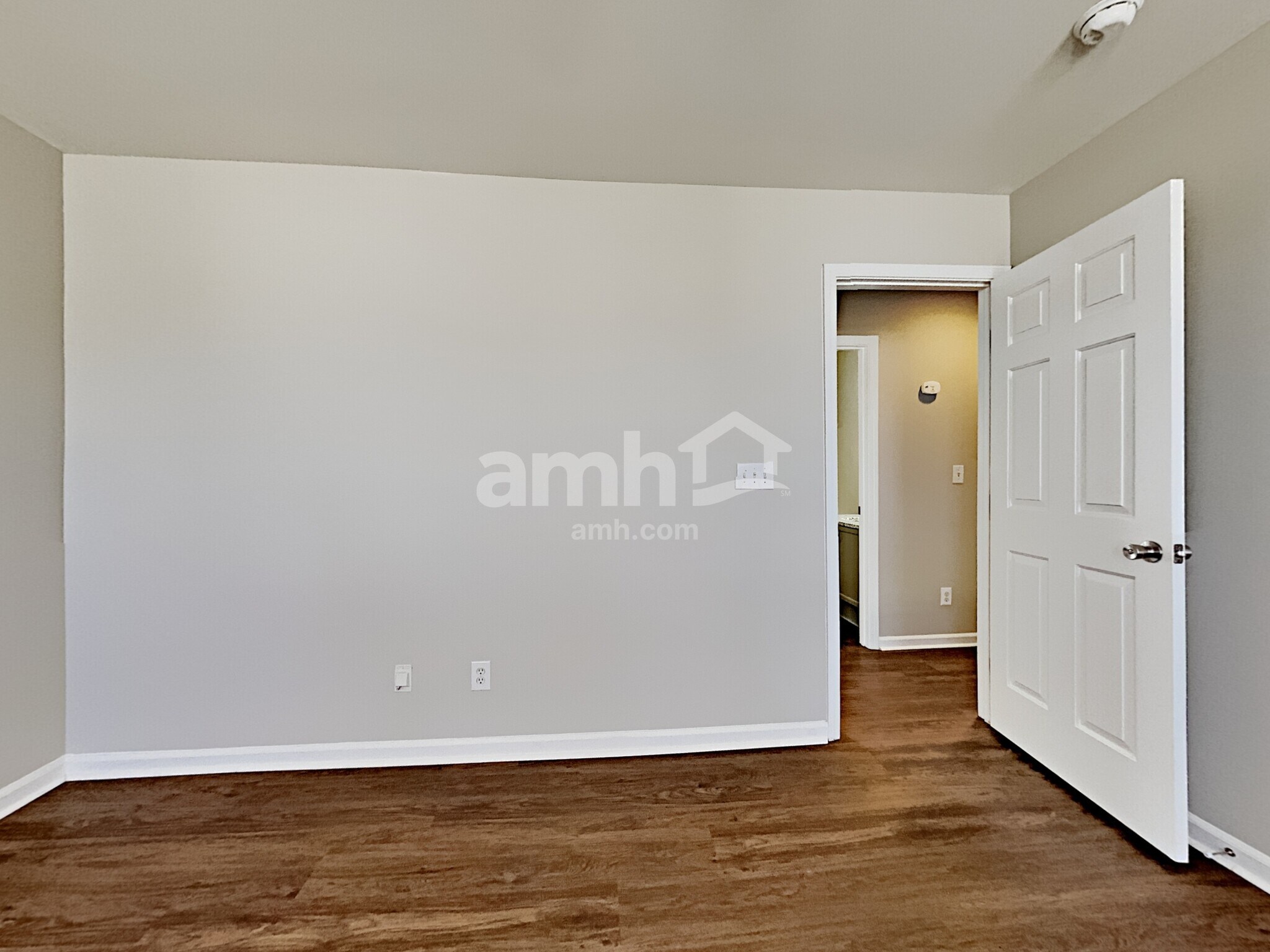 Building Photo - 113 Barrington Dr