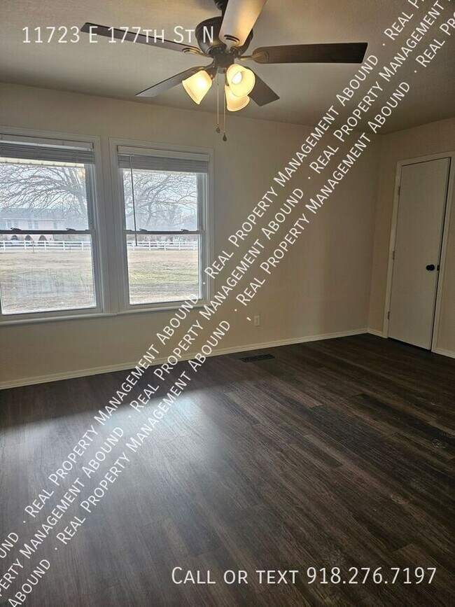 Building Photo - 11723 177th St N