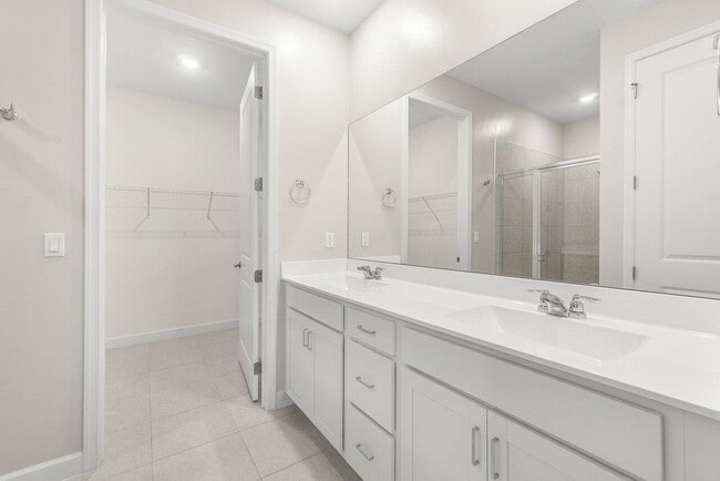 Building Photo - 13652 Night Sky Pl