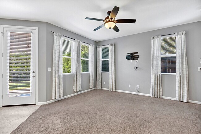 Building Photo - 1446 Sundial Way