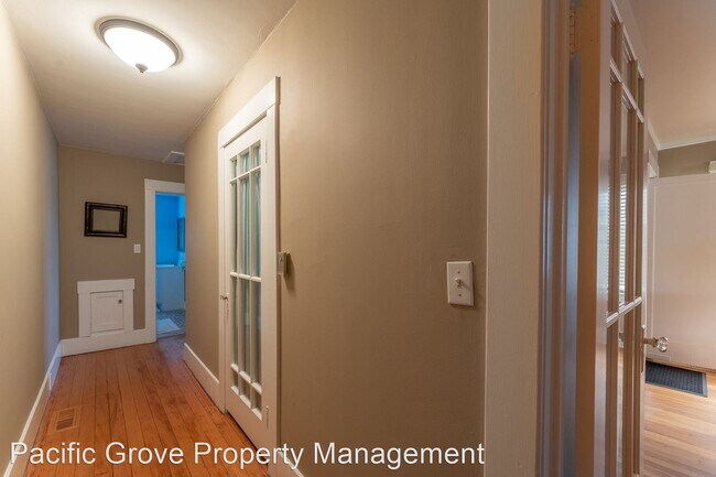 Building Photo - 1 br, 1 bath House - 744 Lighthouse Avenue