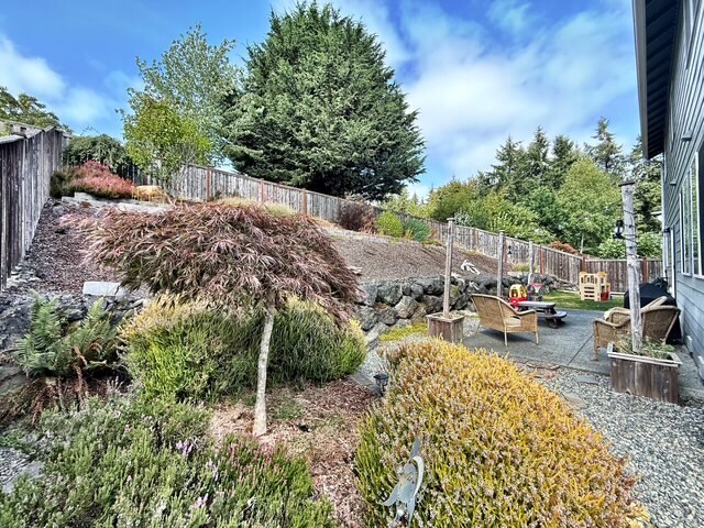 Building Photo - 2698 NE Noll Valley Loop