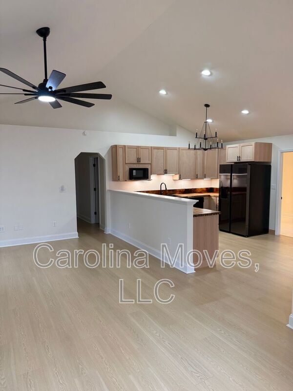 Building Photo - 506 Dunwoody Dr