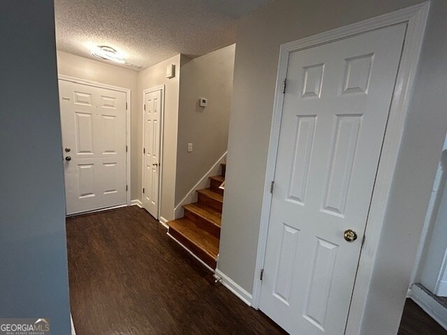 Building Photo - 632 N Fairfield Dr