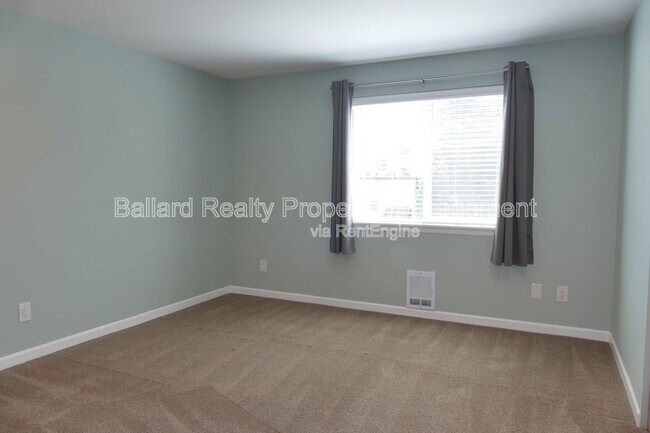 Building Photo - 7000 Cleopatra Pl NW