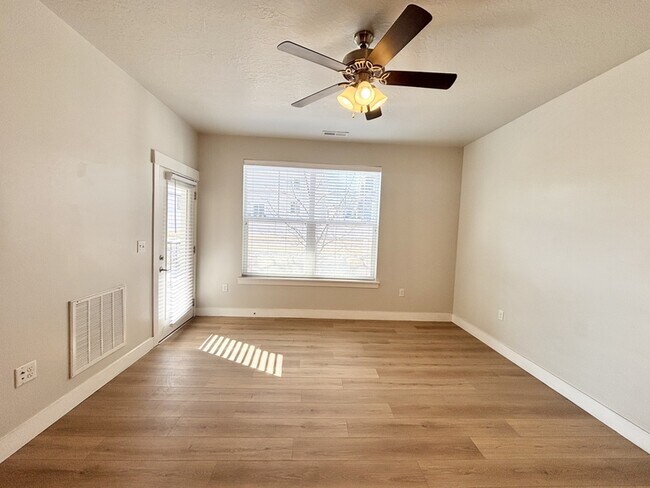 Building Photo - 13084 S Tortola Dr