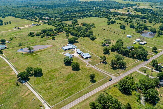 Building Photo - 104444 S 3520 Rd