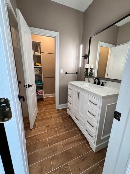 Building Photo - 3771 Waterford Dr