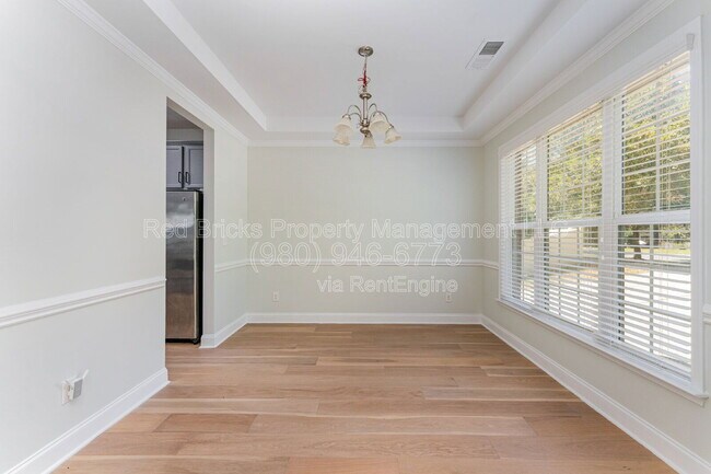 Building Photo - 139 Brackenbury Ln