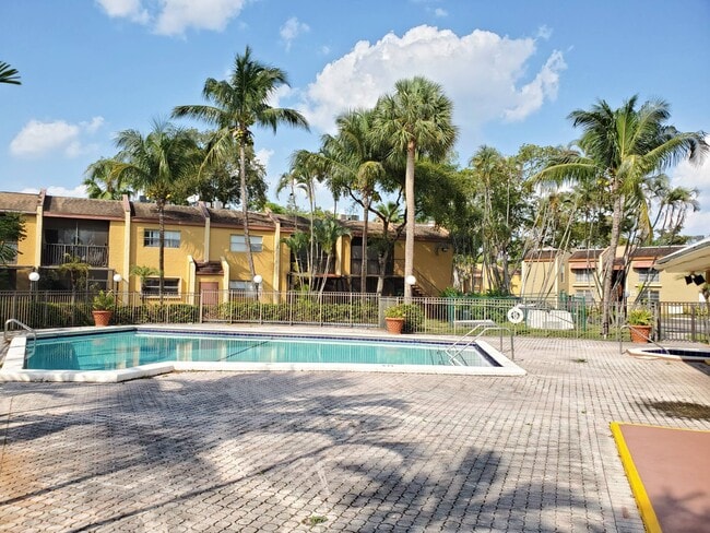 Building Photo - 4537 Treehouse Ln