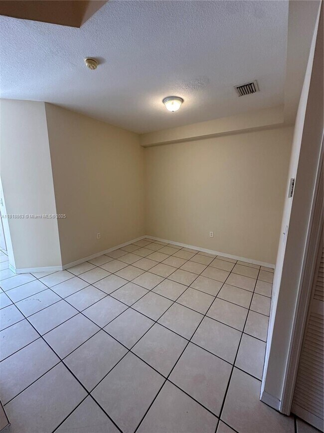 Building Photo - 10869 SW 88th Terrace