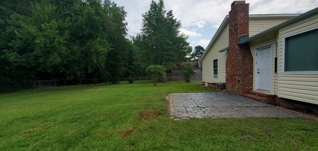 Building Photo - 1401 Carnsmore Dr