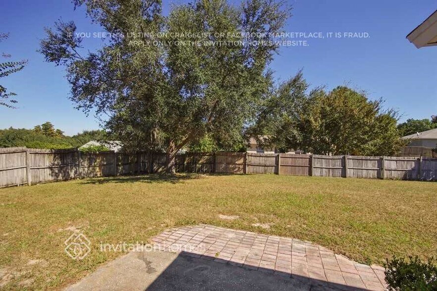 Building Photo - 10814 Crescendo Loop