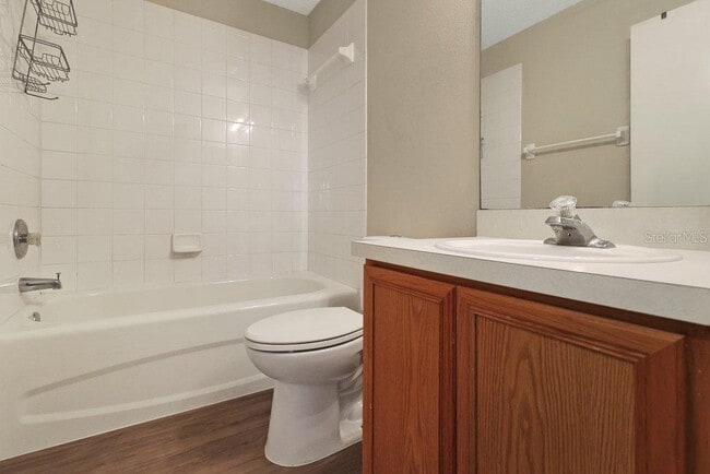 Building Photo - 7127 Waterside Dr
