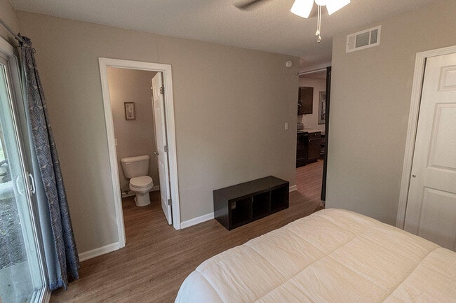 Building Photo - 105 N Garth Ave