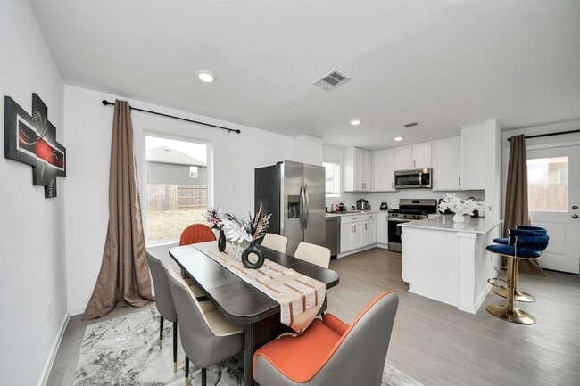 Building Photo - 28910 Texas Sparrow Ln