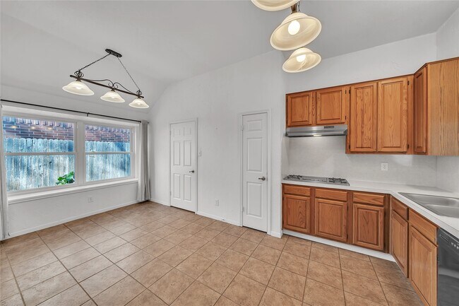 Building Photo - 16531 Tranquil Dr