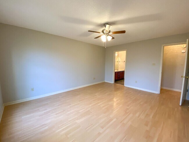 Building Photo - 8294 Floral Spring Dr