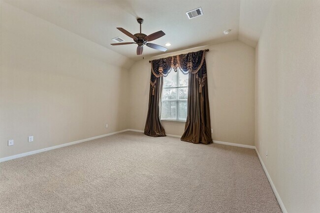 Building Photo - 20281 Southwood Oaks Dr