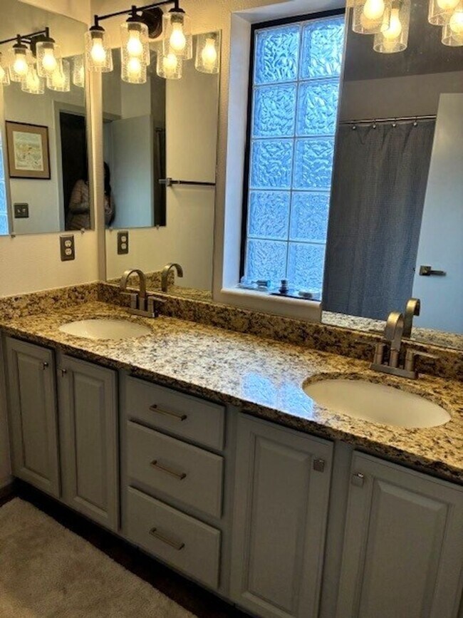 Building Photo - Long Term Rental- Frisco Bay Townhomes #408B