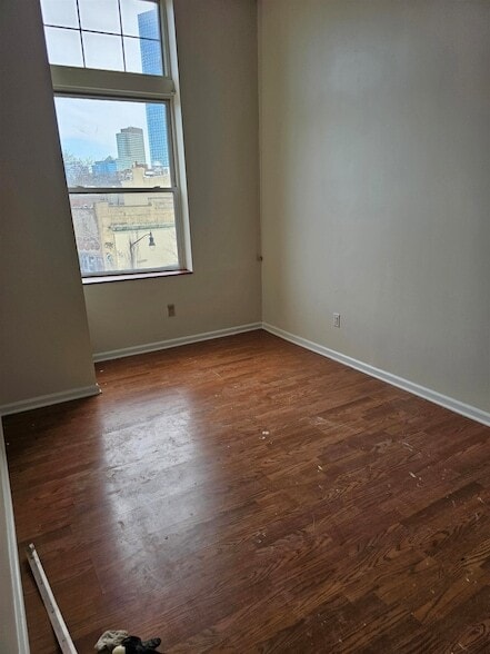 Building Photo - 173 Newark Ave