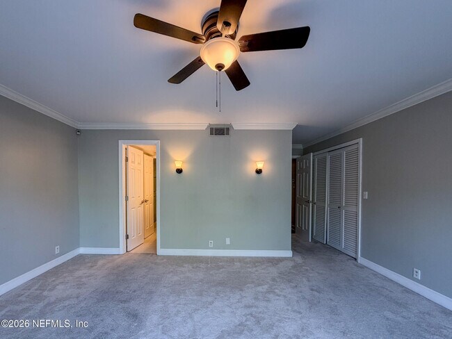 Building Photo - 2950 St Johns Ave