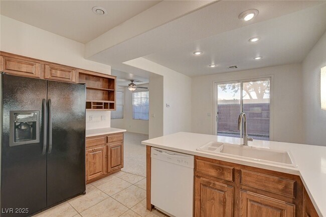 Building Photo - 5653 Mt Athos St