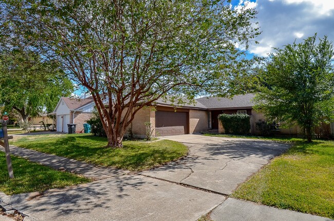 Building Photo - 13107 Northfleet Dr