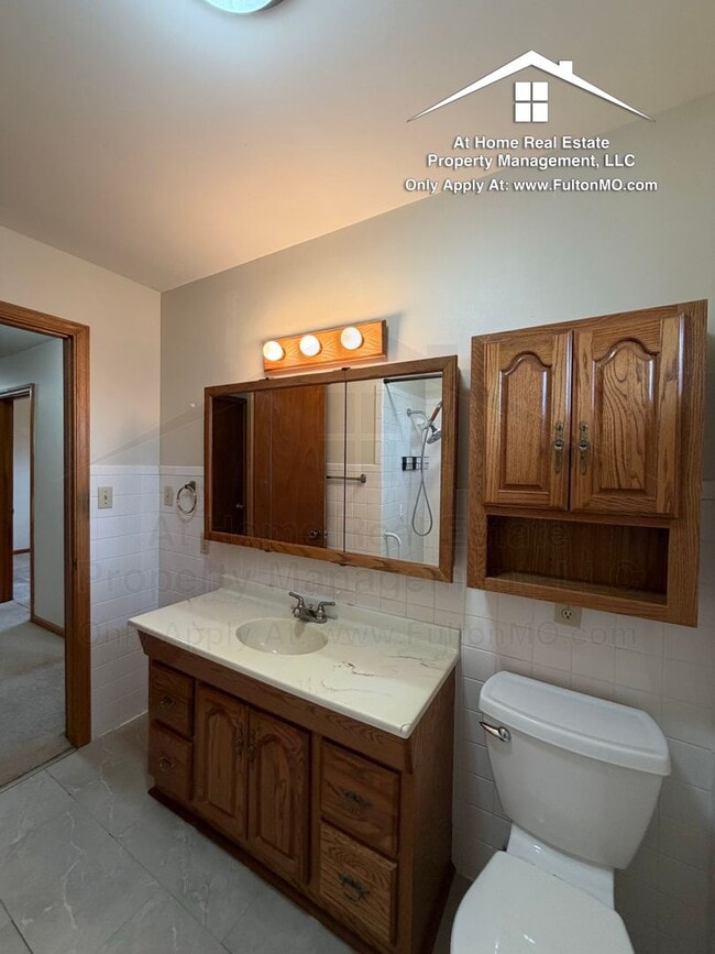 Building Photo - 1803 N School Blvd