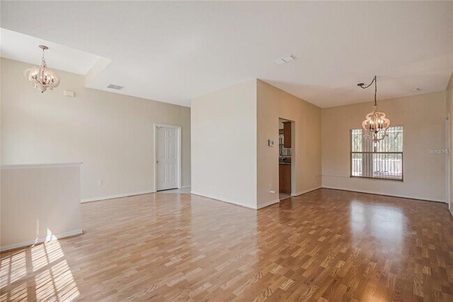 Building Photo - 603 Pinehurst Ct