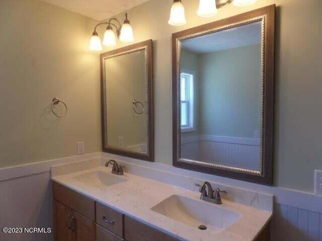 Building Photo - 101 Rustic Dr