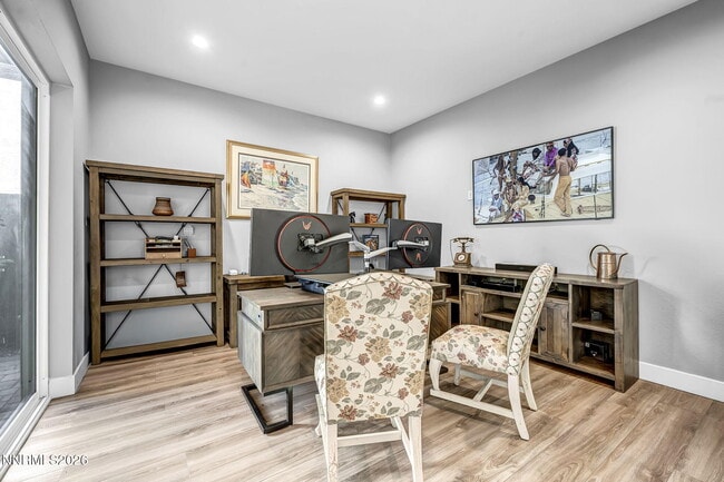 Building Photo - 2958 Saddle Peak Dr