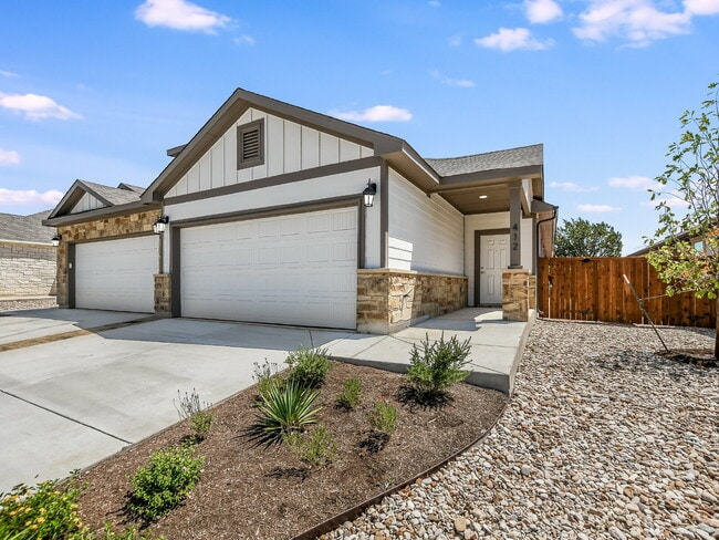 Building Photo - 412 Parkline Dr