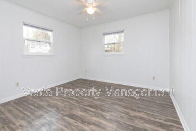 Building Photo - 130 Reems Creek Rd