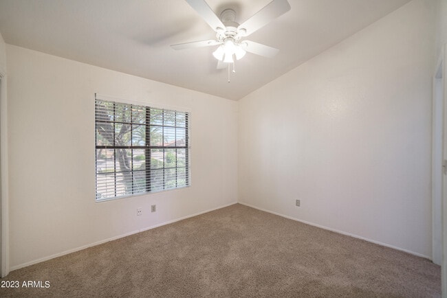 Building Photo - 9210 N 104th Pl