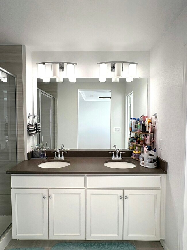 Building Photo - 19005 E 66th Ave