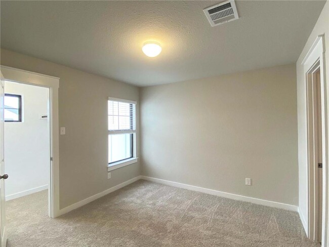 Building Photo - 195 Fieldwood Dr