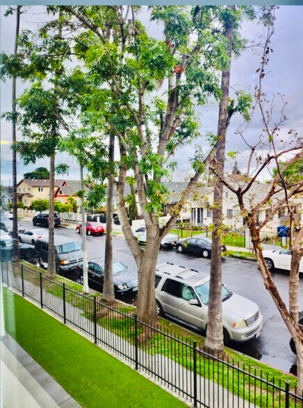 Building Photo - 4828 McKinley Ave